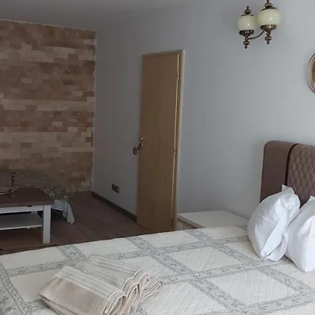 Vendégház Casa Adriana *