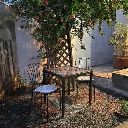 Casa Adriana Pensión