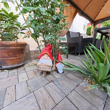 Casa Adriana Pensión 3*